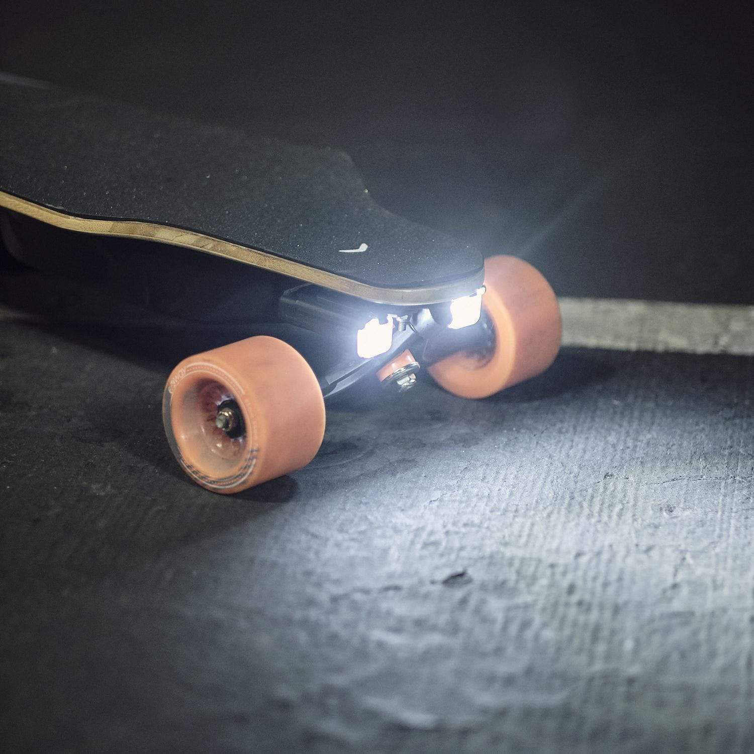 SL-300 Headlights & SL-R1 Rear Lights Skateboard Bundle